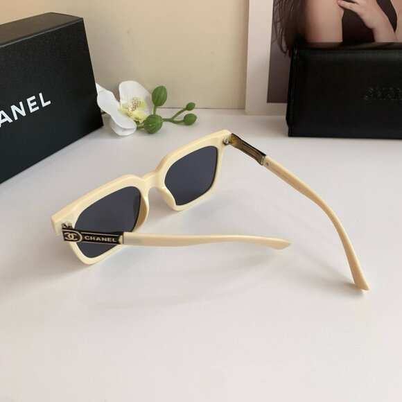 High-Fashion Chanel Square Eyewear - Picture 2 of 7